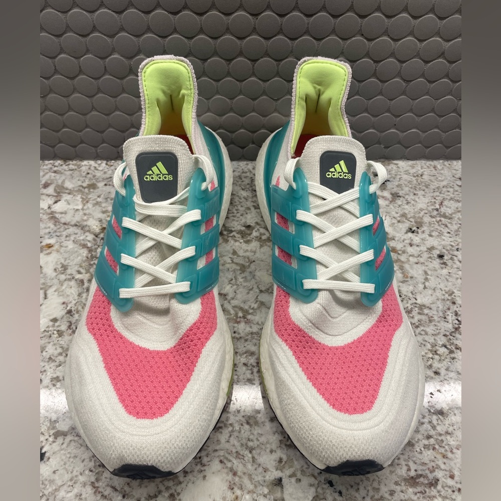 Adidas Ultraboost 22 Shoes